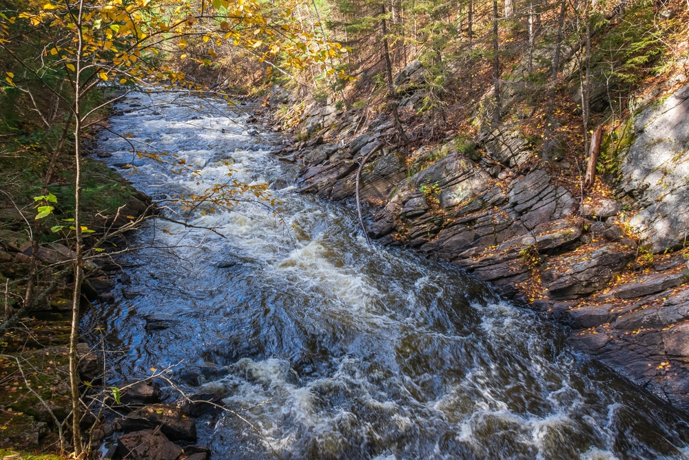 Eau Claire Gorge Falls in the fall.