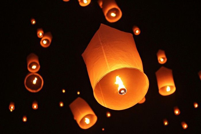 Flying lanterns