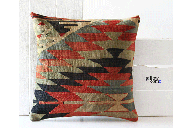 Kilim pillow