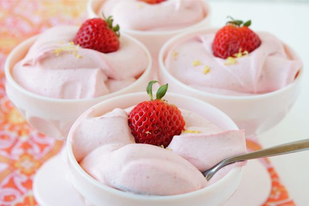 Strawberry mousse