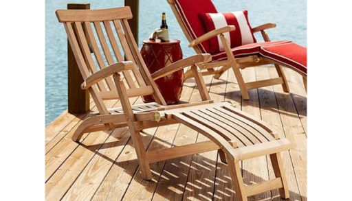 Teak steamer chaise
