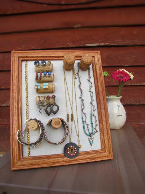 Cork jewelry organizer