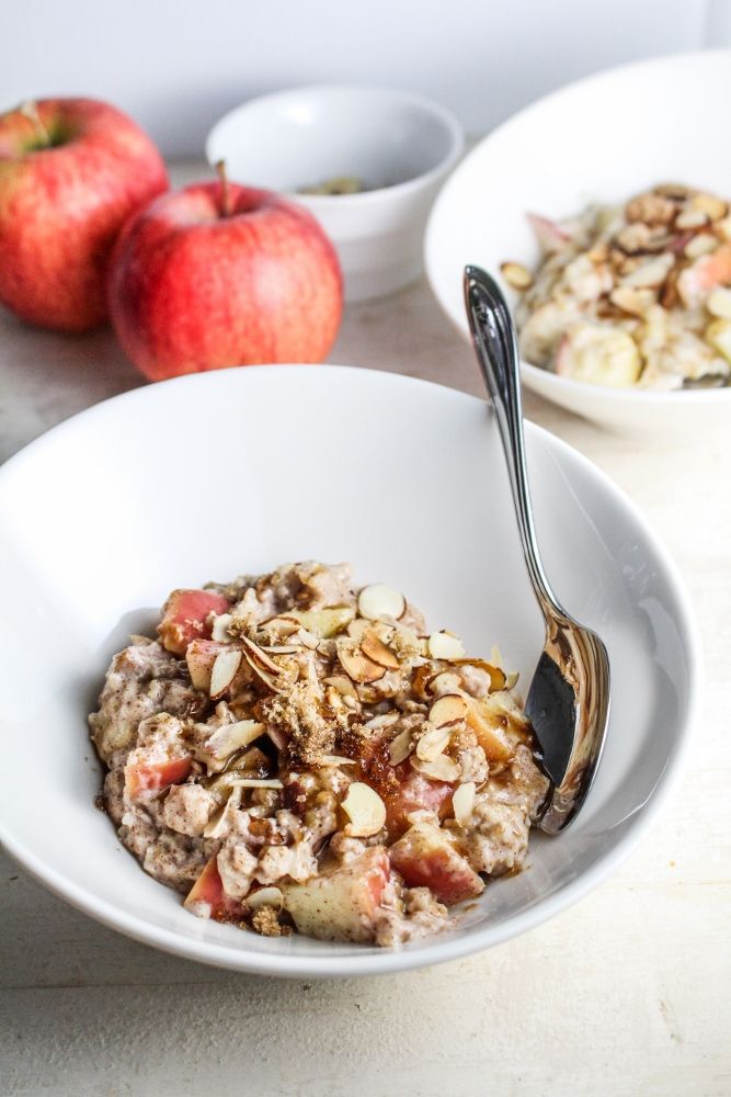 Apple pie oatmeal