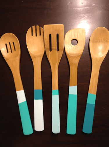 Colour-blocked utensils