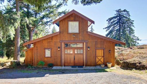 A frontal view of the house.