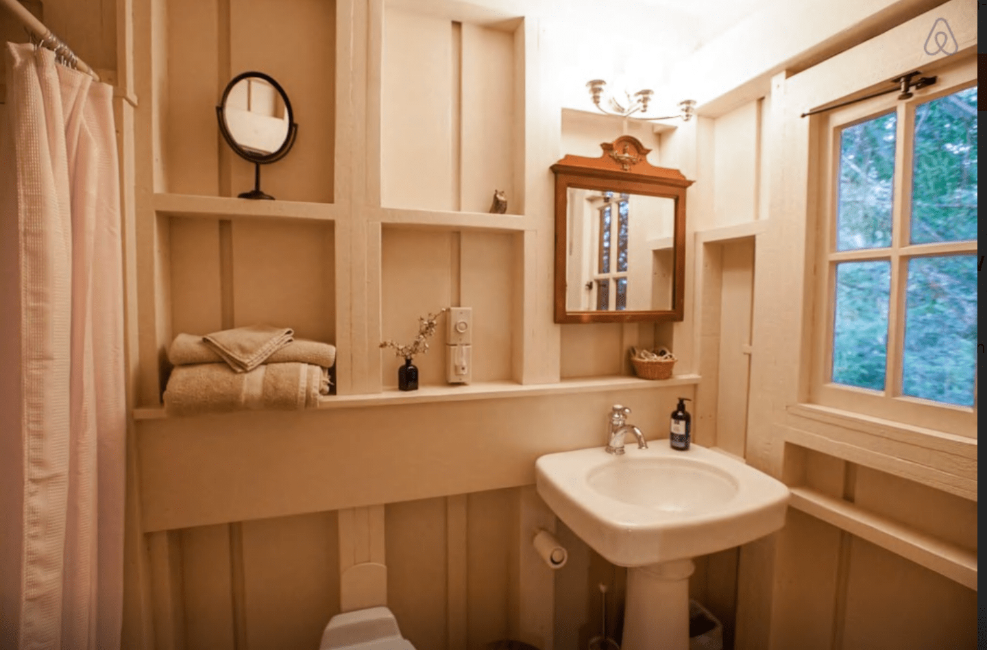 A view of Owl Tree cabin's bathroom.
