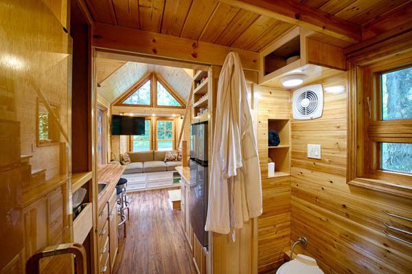 The bathroom in the tiny cabin.