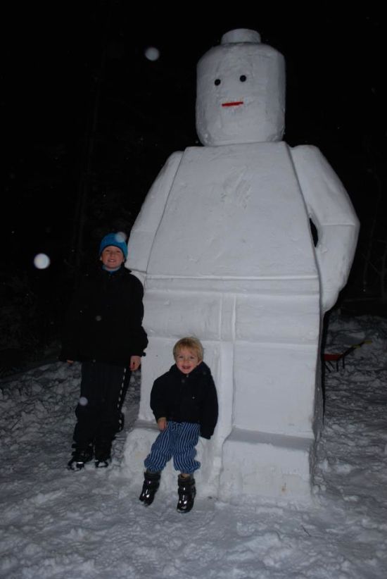 Large lego snowman