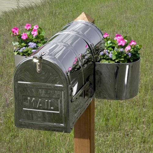 Planter mailbox