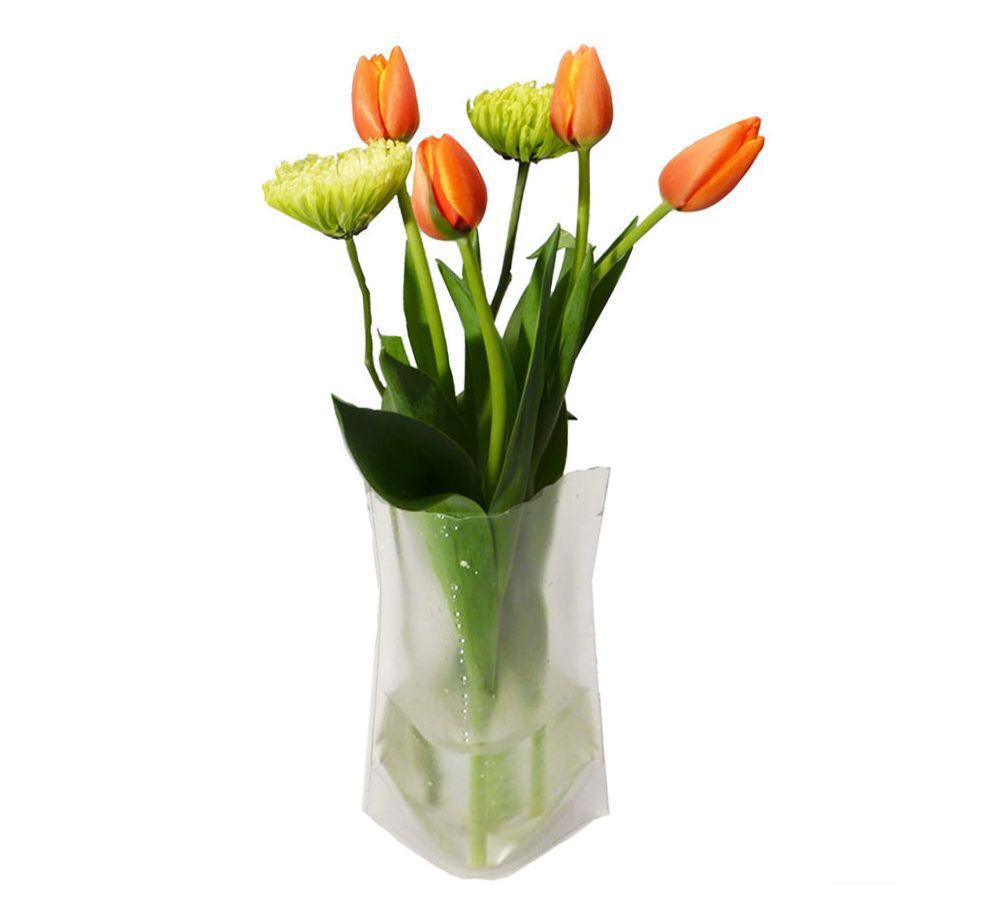 Collapsible flower vase