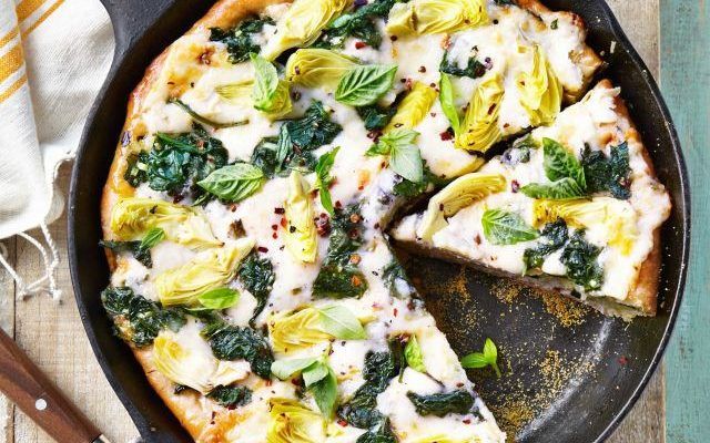 Pizza in cast-iron pan