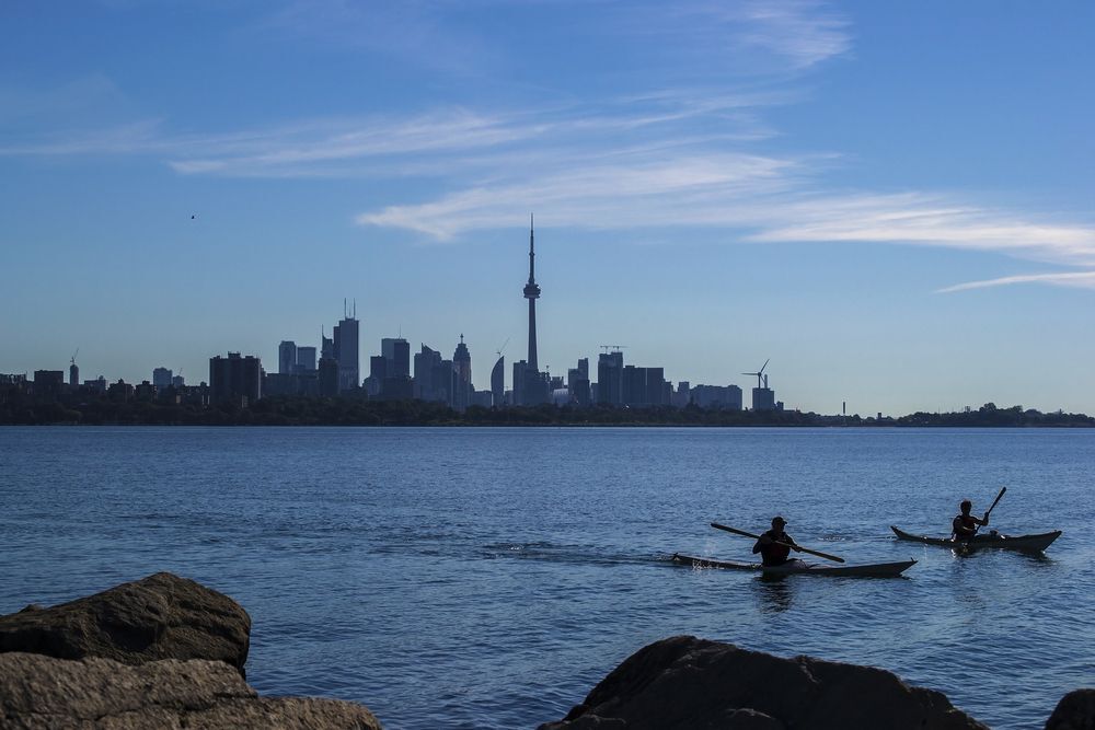 Kayakers and Toronto skyline