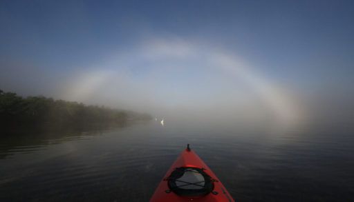 fogbow-tip-of-kayak-on-lake