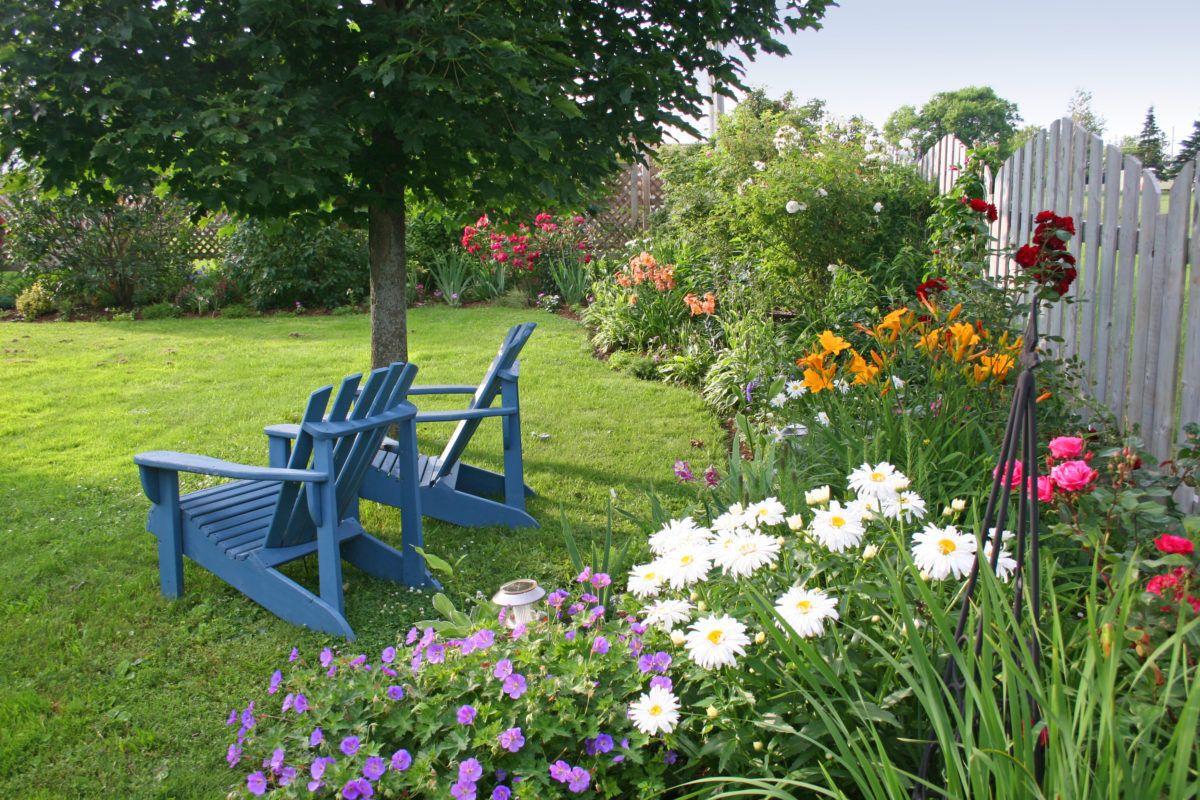 Muskoka-chairs-in-the-garden-Ottawa-Spring-Cottage-Life-Show