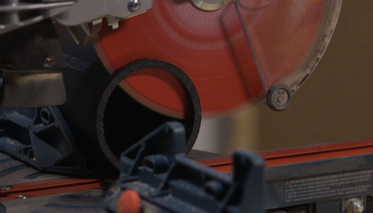 saw-cutting-through-metal