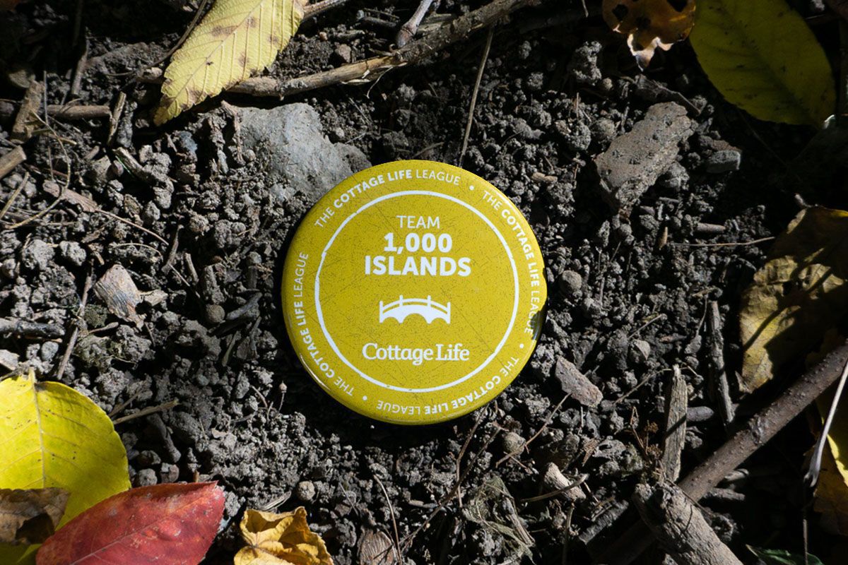 a button with Thousand Islands on it