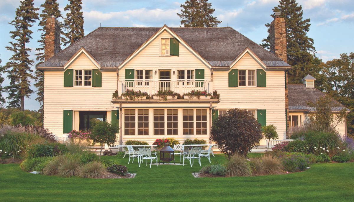 The main cottage at Harrington Lake, Que.