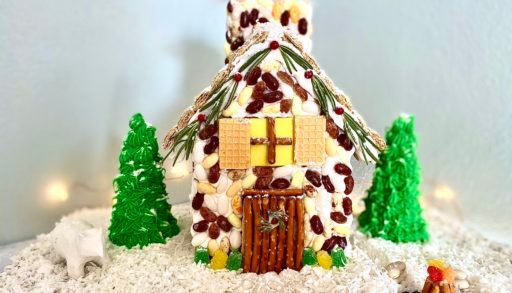 finished product gingerbread cottage