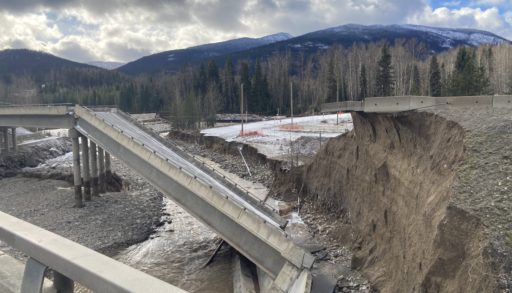 Section of the Coquihalla at Juliet closed between Hope BC and Merrit due to mudslide