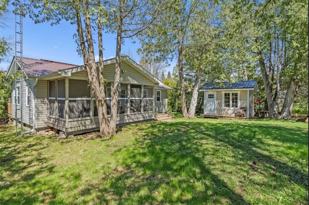 front view of cottage