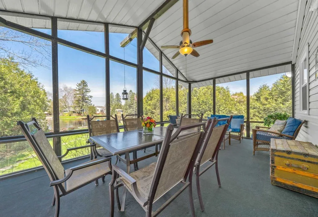 screened in back porch