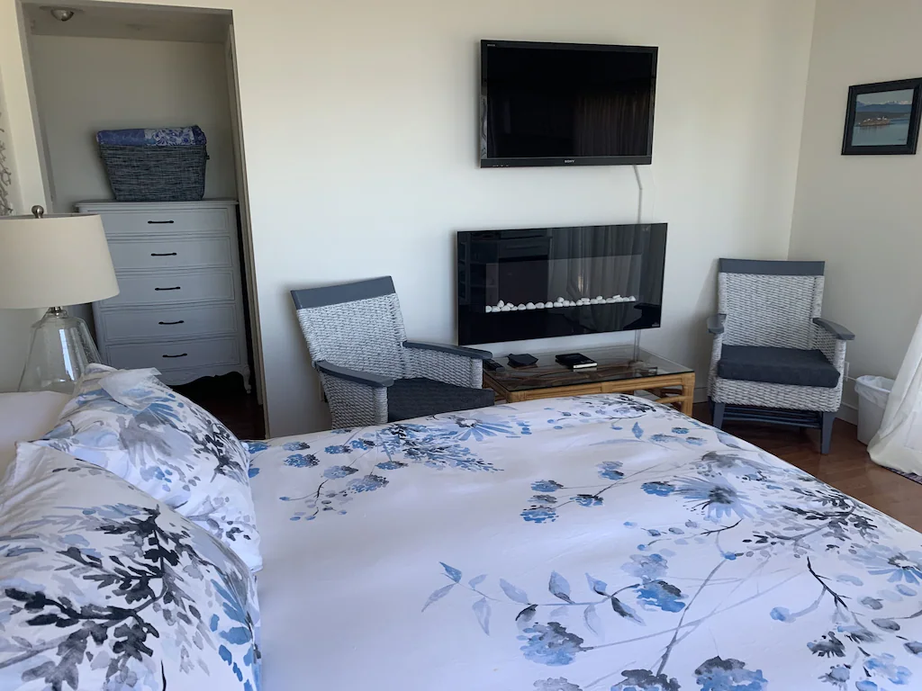 Cottage Sitting Area