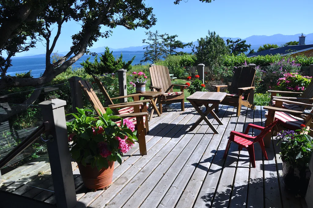 Cottage Deck