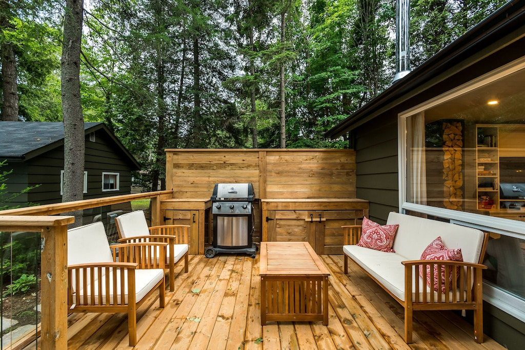 Cottage Deck