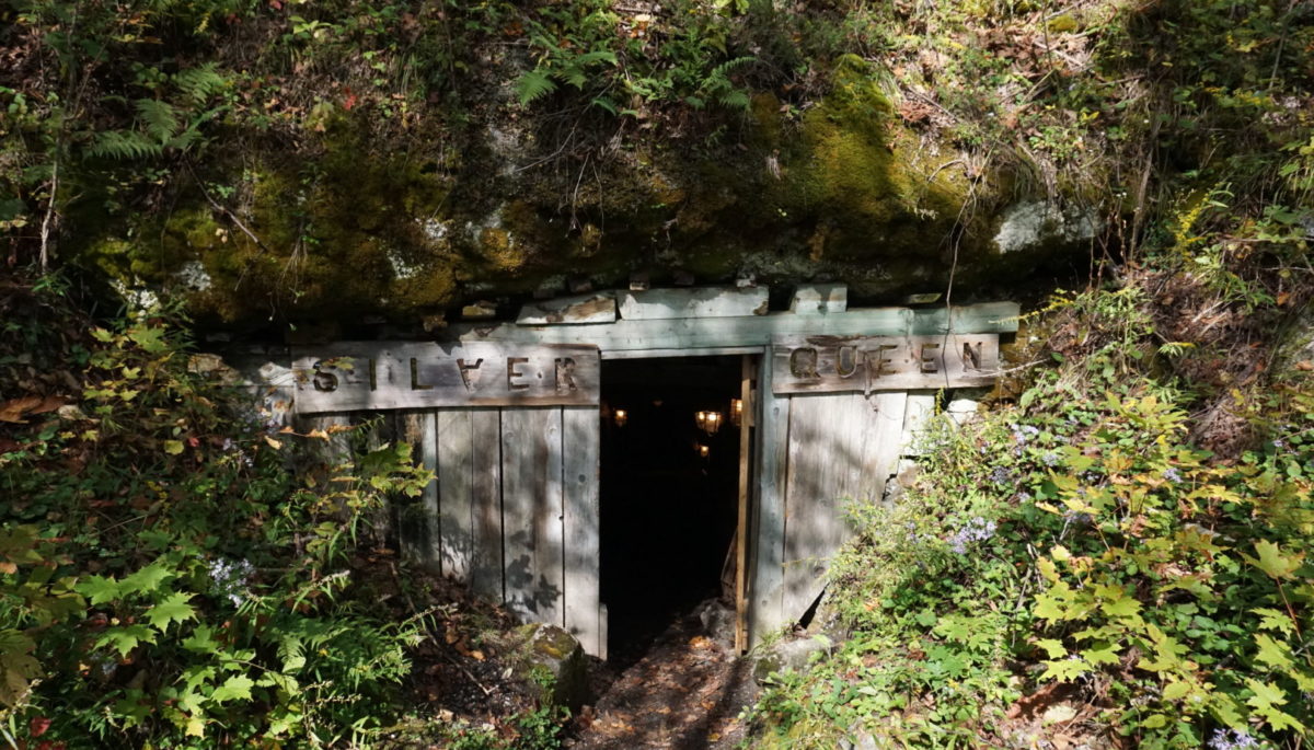 the sign leading in the silver queen mine at murphys point provincial park