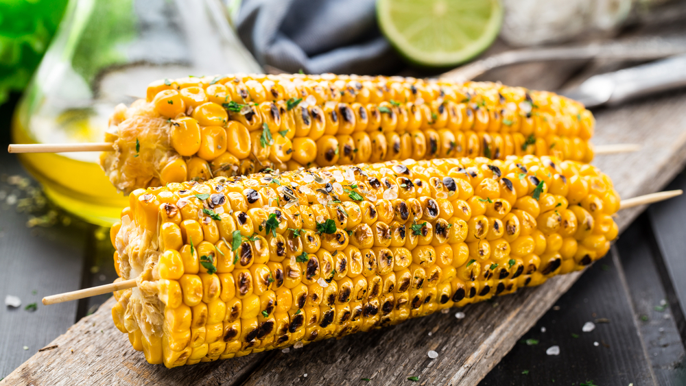 Grilled corn on the cob