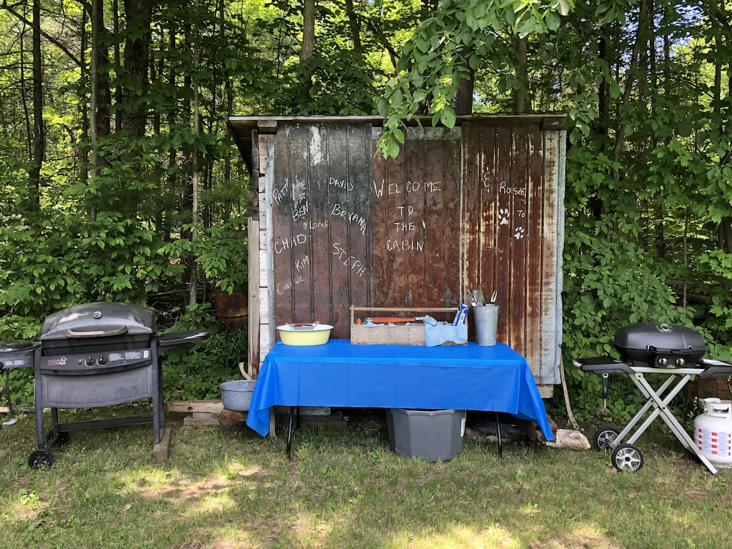 Outdoor wash station