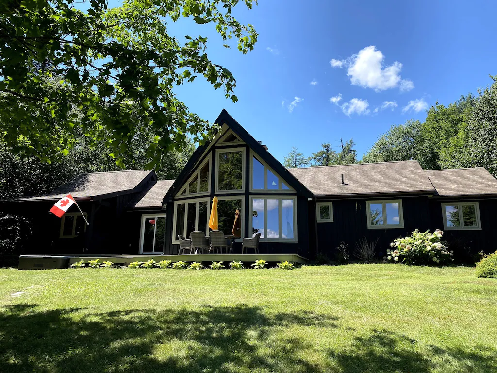 Exterior of cottage that faces the lake