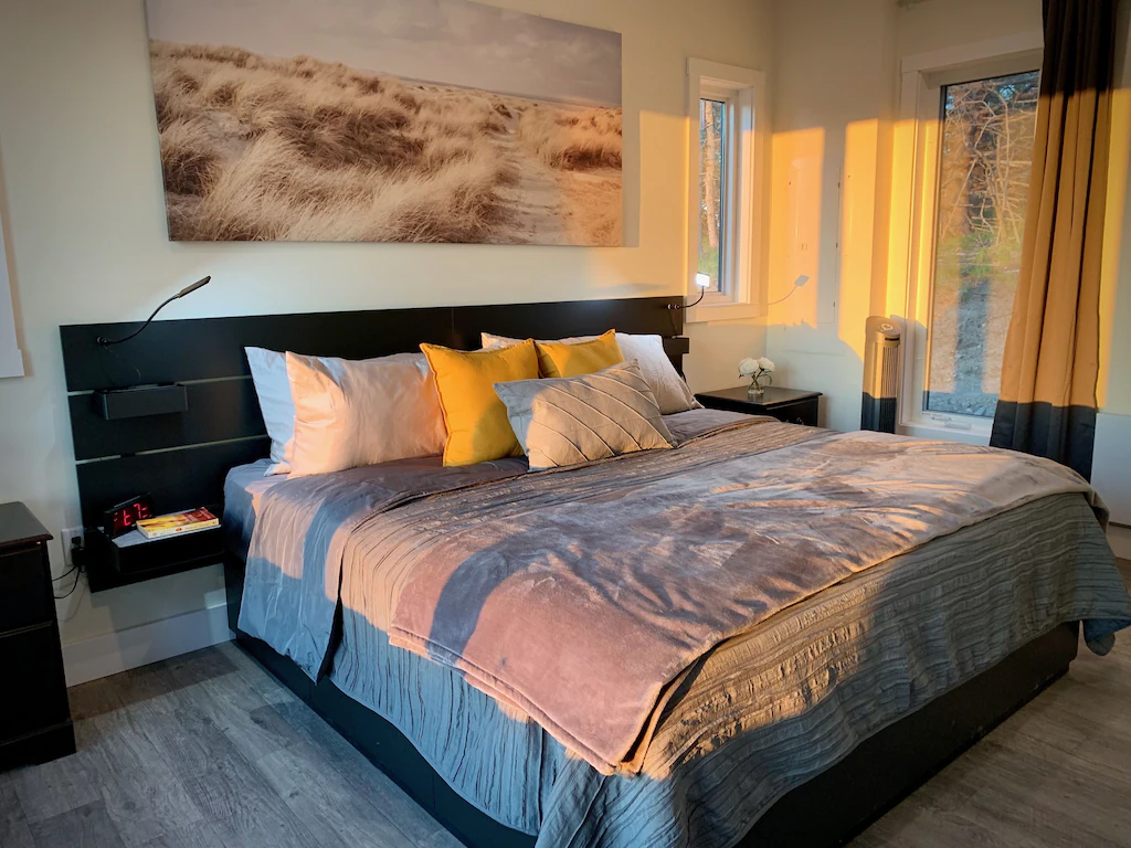 Bedroom with a large bed