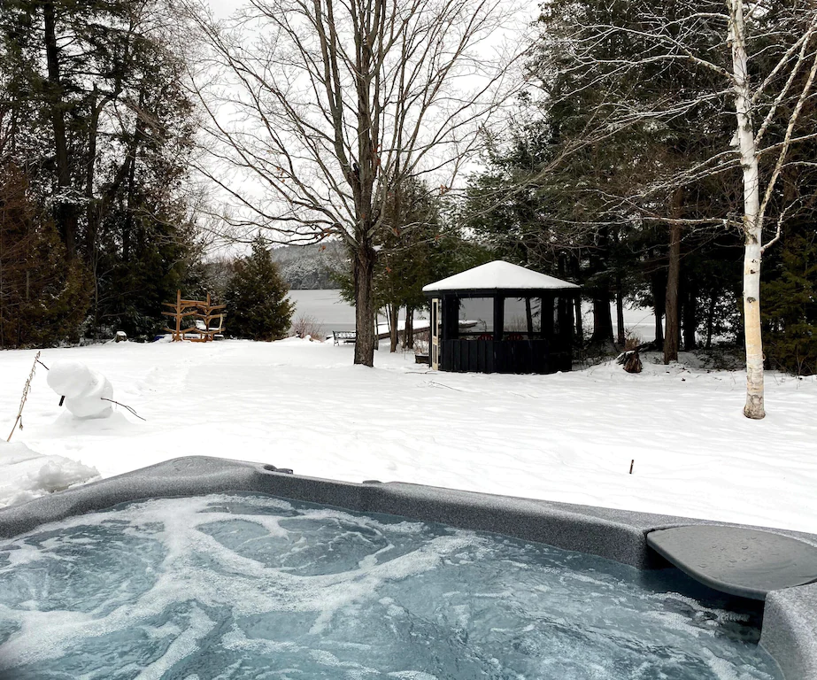 Hot tub in winter