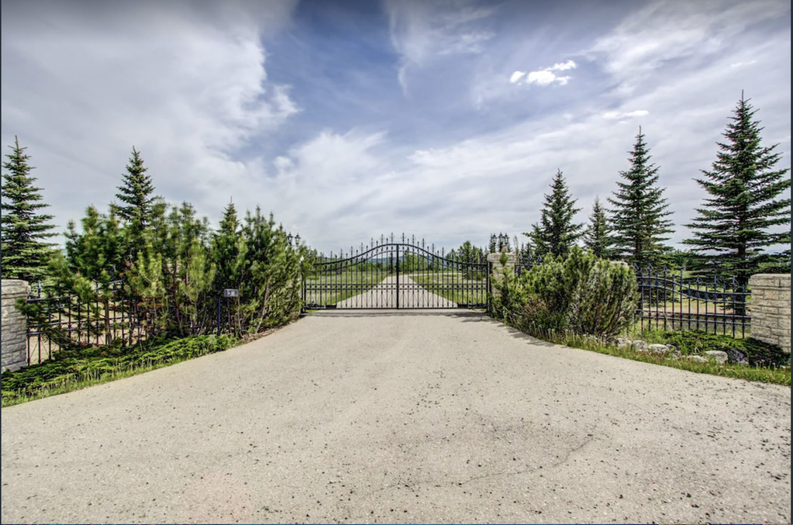 Ghost Lake Alberta Castle