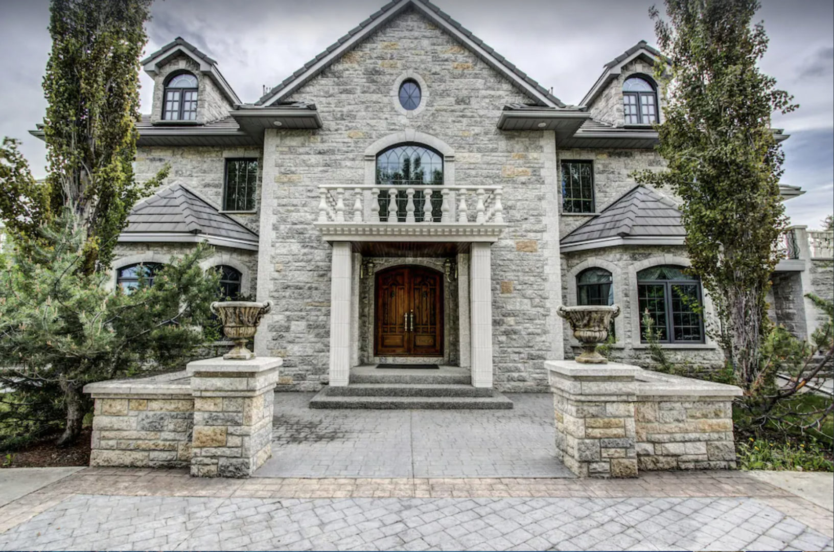 Ghost Lake Alberta Castle