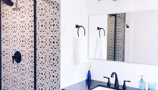 Kootenay Lake Cottage