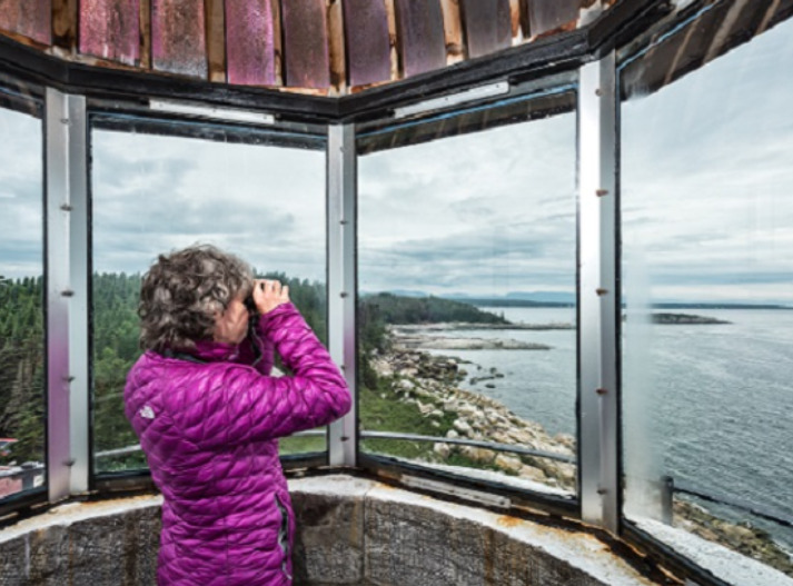 Pot À L'Eau-De-Vie Islands lighthouse