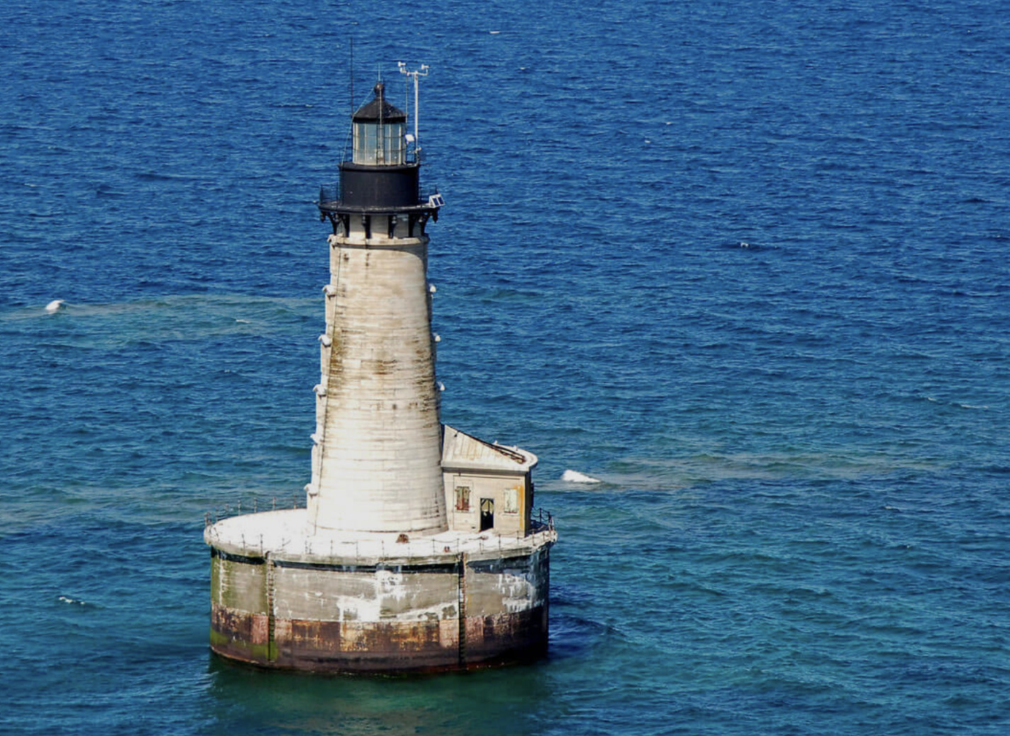 stannard rock lighthouse