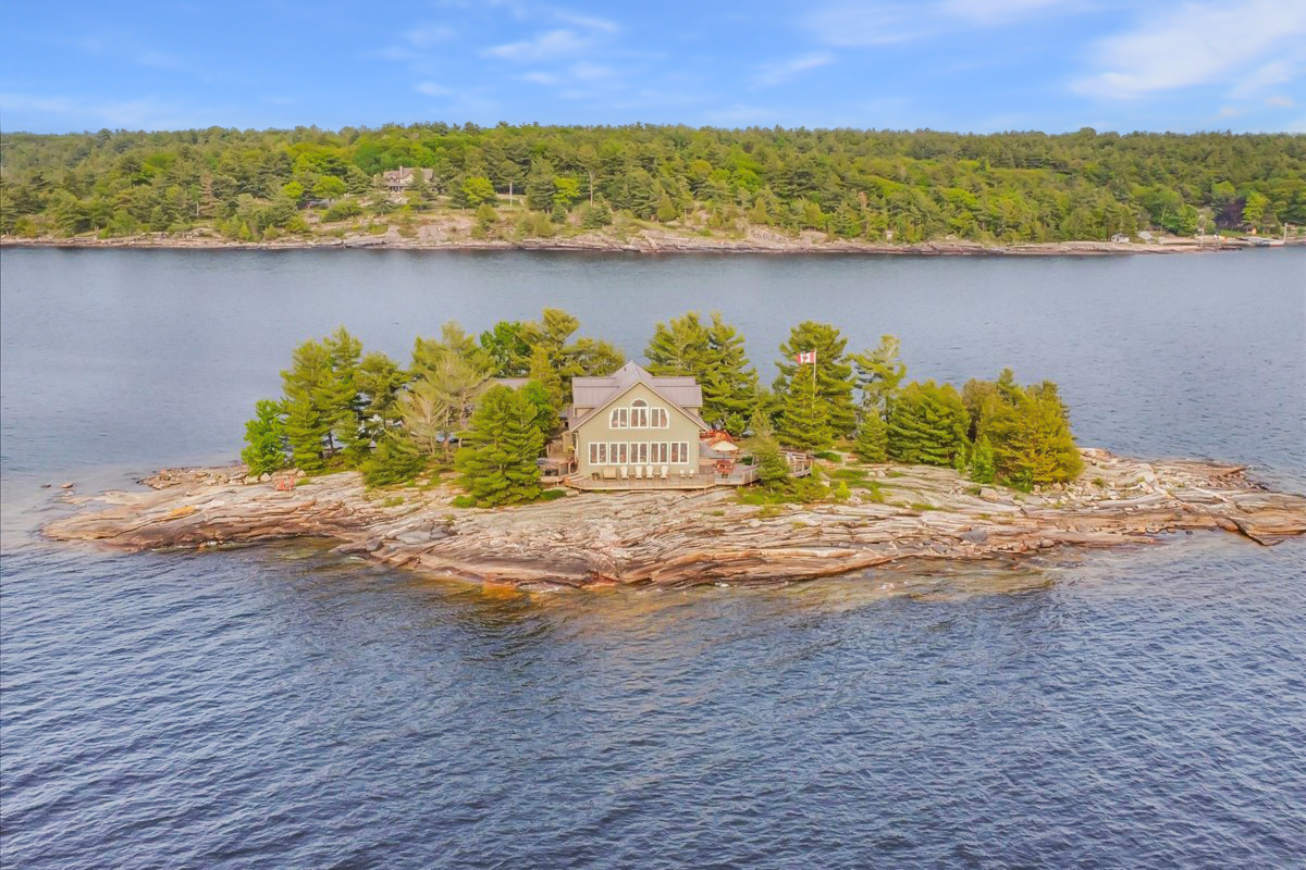 Aerial photo showing the full island surrounded by Georgian Bay