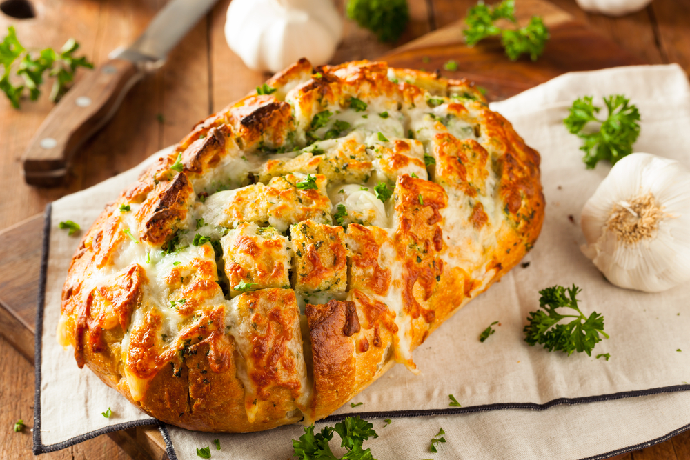 Homemade Cheesy Pull Apart Bread with Garlic and Parsley